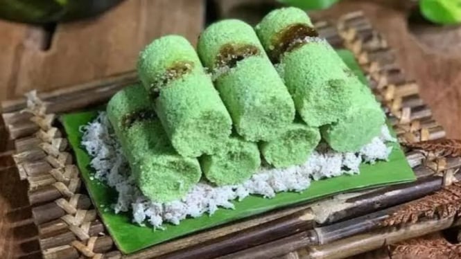 Kue Putu, makanan tradisional Indonesia