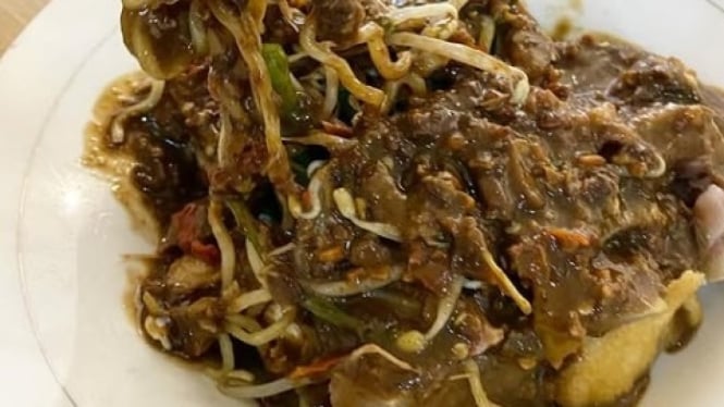 rujak cingur, makanan khas surabaya