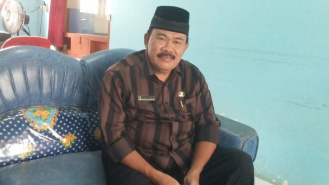 Kepala Desa Bajulmati, Achmad Thoha