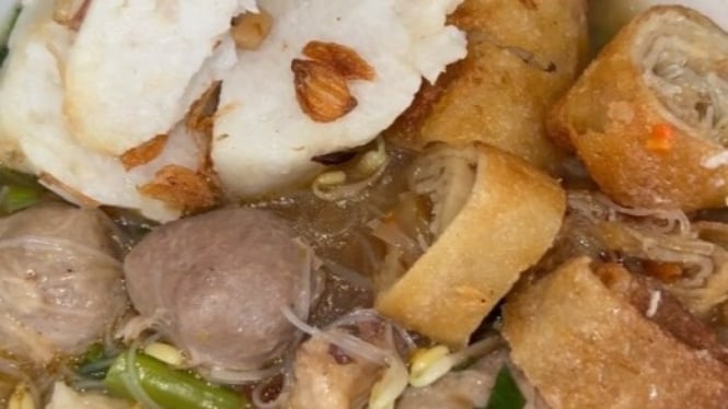 ketupat bakso, kombinasi unik masakan lebaran