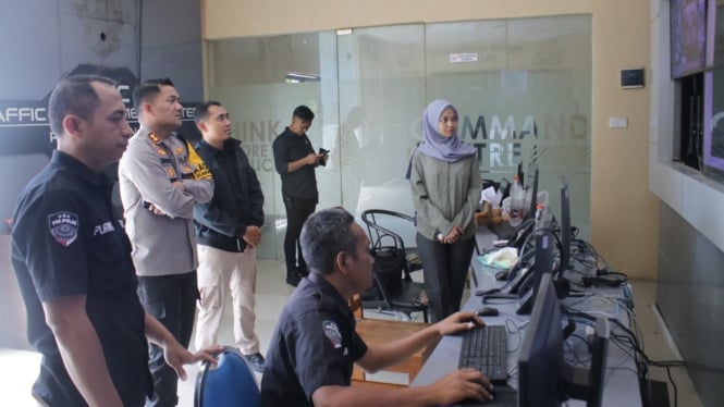 Polres Nganjuk Maksimalkan CCTV Command Center dan Layanan Publik