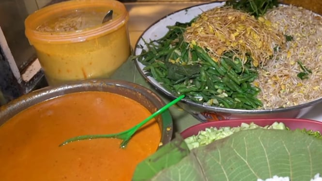 Kumpulan Lauk Pecel yang Menggiurkan