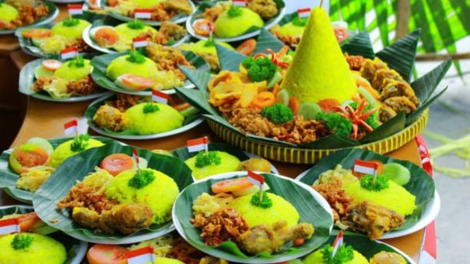 Resep membuat nasi kuning