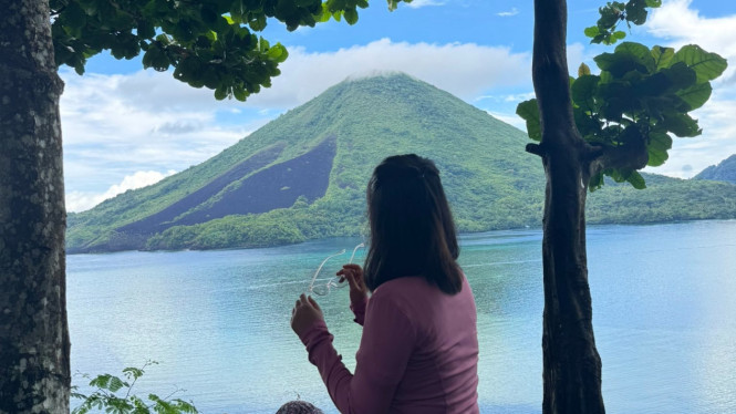 Panorama Pulau Banda Neira, destinasi wisata Maluku