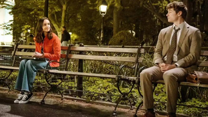 Sofia Carson sebagai Alex dalam Film The Life List