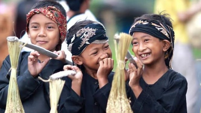 Masyarakat Sunda dengan kearifan lokalnya
