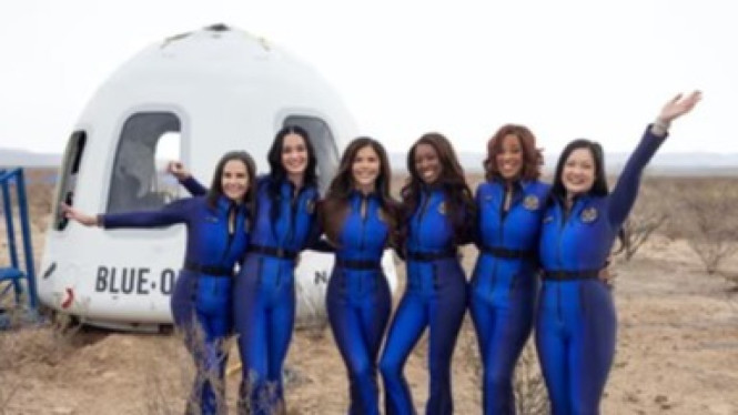 Katy Perry ke Luar Angkasa Bersama Kru Perempuan Blue Origin