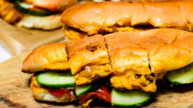 Roti John Rumahan, Resep Kilat 15 Menit, Enak, Kenyang, Gak Pakai Ribet!
