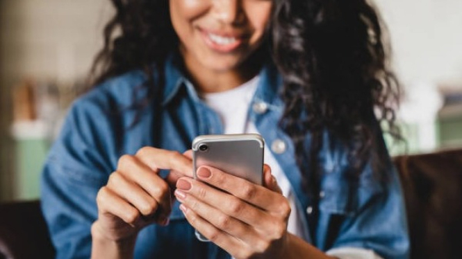 Musim Panas Tiba, Cara Menjaga Smartphone dari Cuaca Panas
