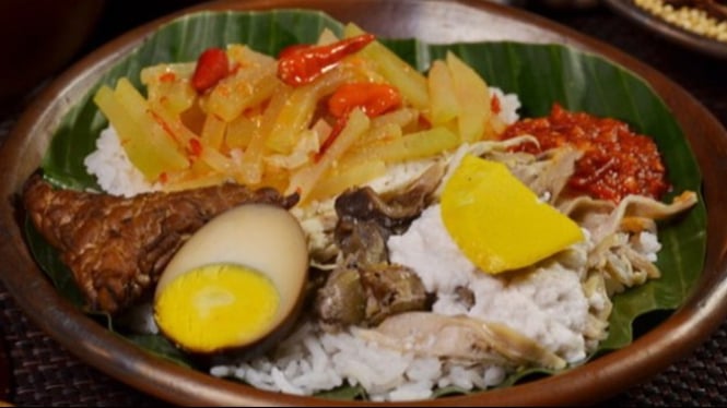 680f36a8a5bec-ilustrasi-nasi-liwet-yang-ternyata-penuh-filosofi_banyuwangi