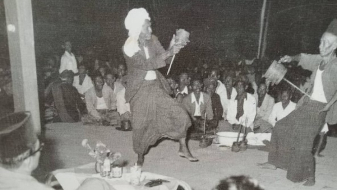 Momen Bung Karno menonton pertunjukan Debus Banten