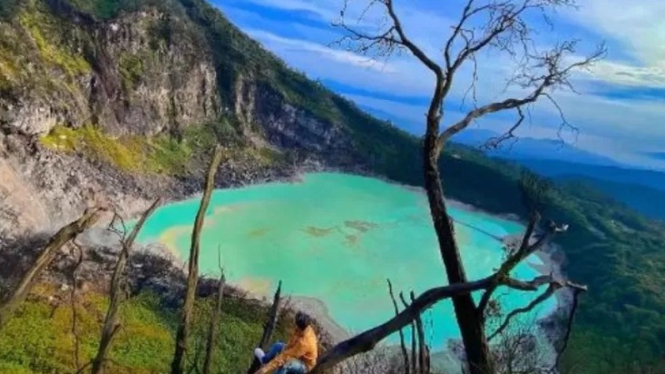 Kawah Ciwidey yang menyajikan pemandangan luar biasa