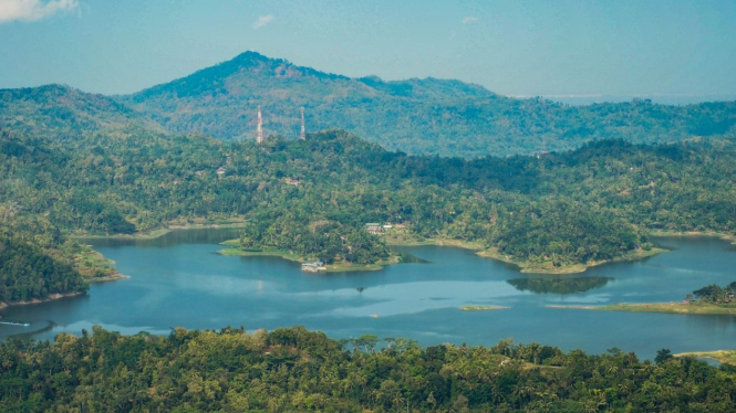 Pemandangan wisata alam Kalibiru, Kulon Progo, DI Yogyakarta