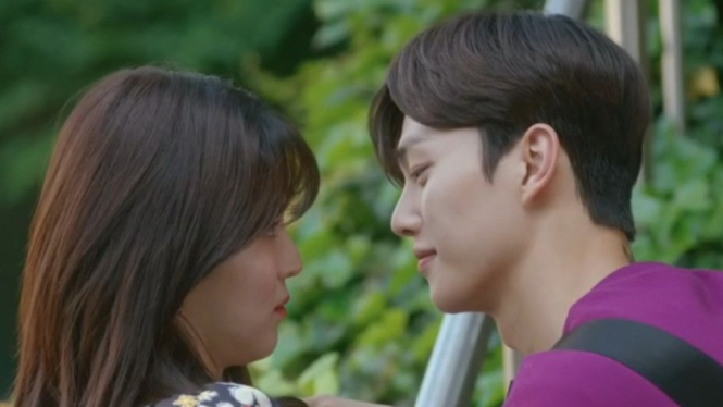 Song Kang dan Han So Hee dalam drama Nevertheless