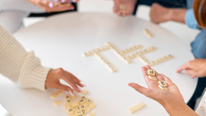Permainan Scrabble Dapat Melatih Otak Berpikir Kreatif