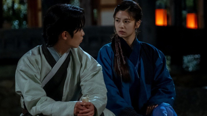Jung So Min dan Lee Jae Wook di Alchemy of Souls