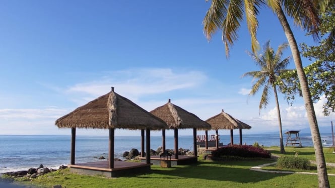 Pantai Tanjung Lesung, wisata favorit di Banten