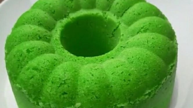 Resep Bolu Kukus Pandan Manis, Lembut, Pastinya Menggoda
