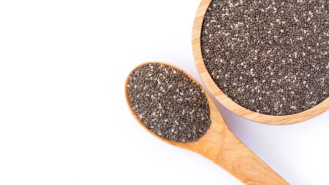 Ilustrasi Terlihat serupa antara chia seed dan biji selasih