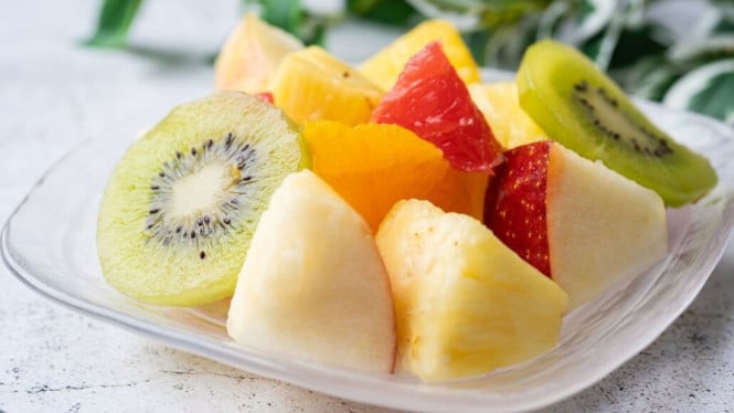 Cara Simpan Buah Potong Agar Tidak Kering di Kulkas