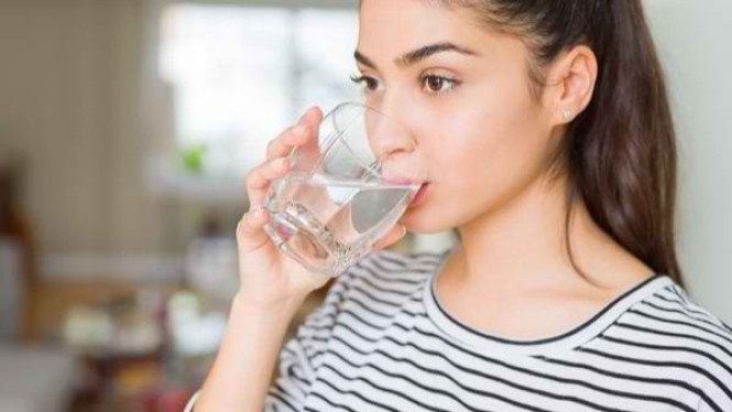 Waktu Terbaik Minum Air Putih untuk Tubuh