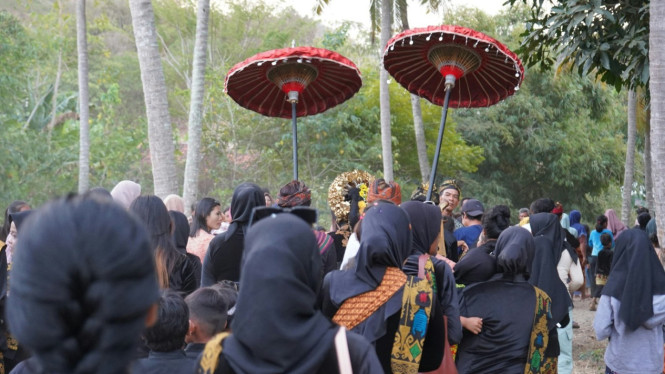 Tradisi Nyongkolan Adalah Upacara Pernikahan Adat di Lombok