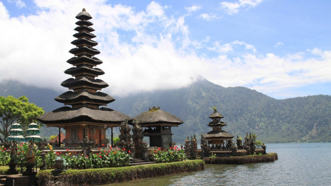 Pura Beratan Bedugul, salah satu pura ikonik di Bali