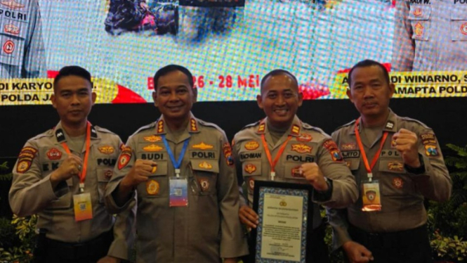 Satsamapta Polres Situbondo terima penghargaan di Kota Batu