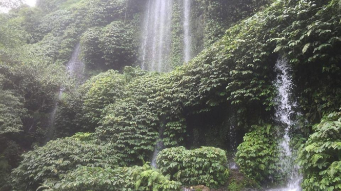 Hidden Gems Air Terjun di Pulau Lombok