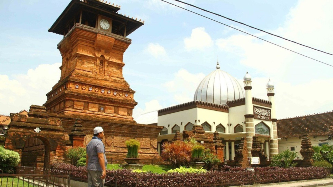 Masjid Menara Kudus simbol toleransi beragama