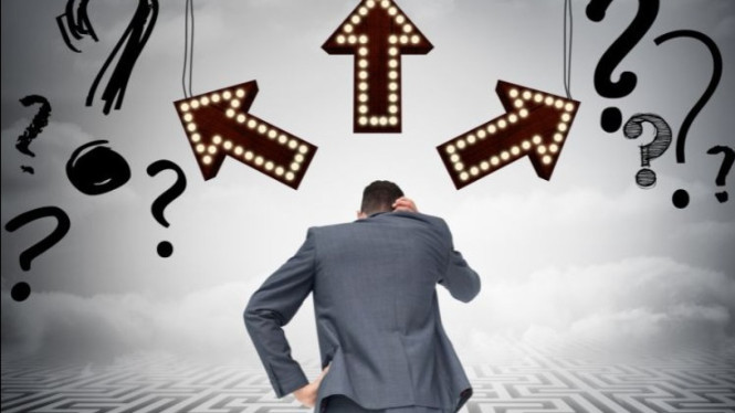 5 cara hindari overthinking saat buat keputusan