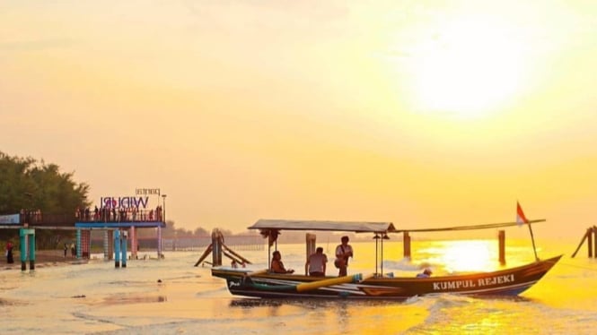 Objek wisata ikonik Pemalang Jawa Tengah
