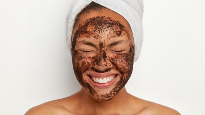 Mencerahkan Kulit dengan Masker Wajah Ampas Kopi