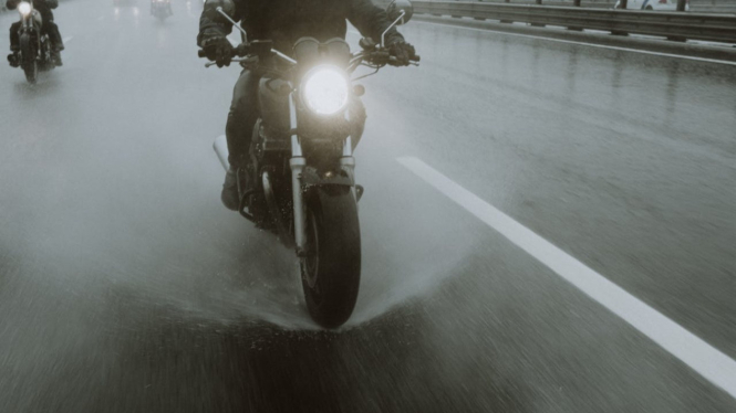Ilustrasi Lampu Sepeda Motor