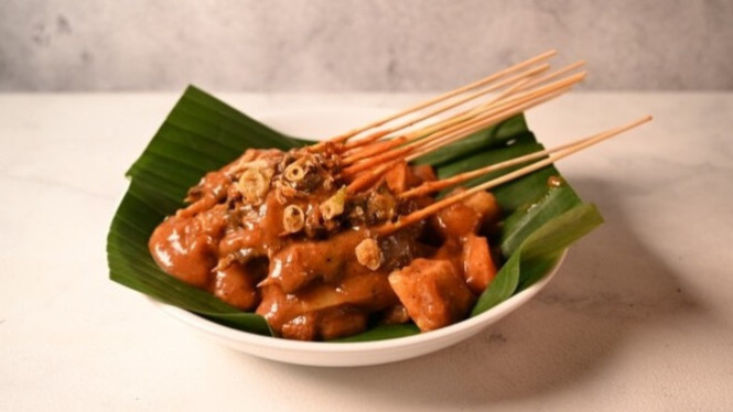 Sate padang, bisa kamu bikin sendiri pasti lamak bana