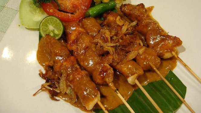 Lumer bumbu kacang sate mantap