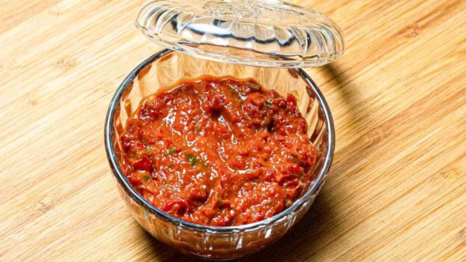 Sambal belacan pedasnya nendang banget