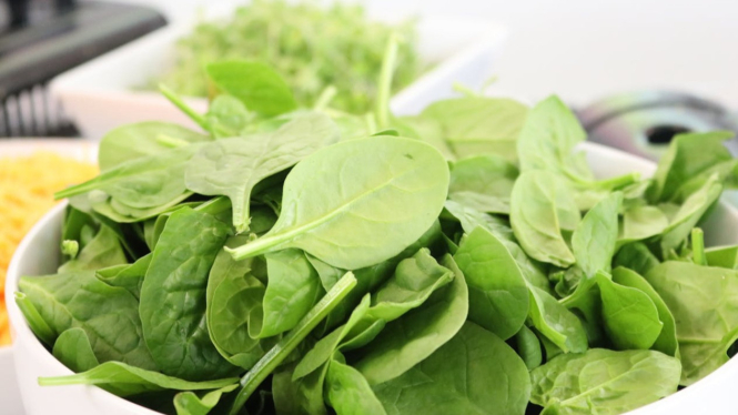 Bayam merupakan sayur yang tidak baik dipanaskan kembali
