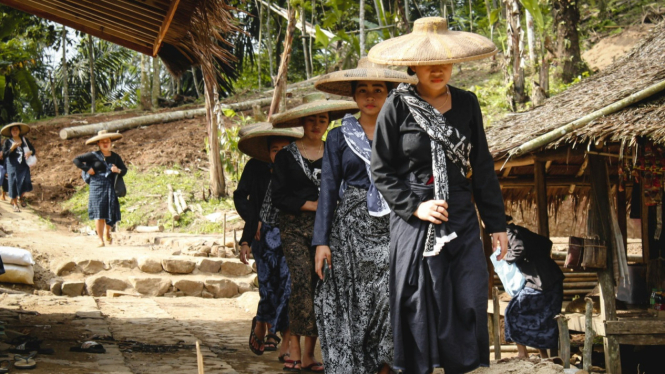 Keindahan suku baduy dimana tradisi dan alam menjadi satu