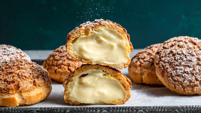 Cream Puff yang manis dan creamy