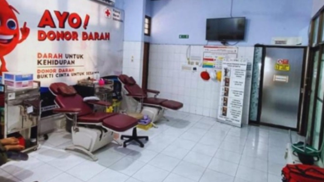Kantor PMI Lobar, tempat dr. Harpatul Aini menjalankan tugas