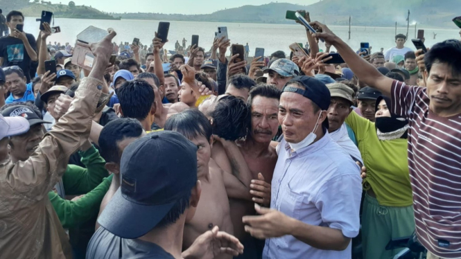 Evakuasi korban tenggelam di Bendungan Tanju Dompu