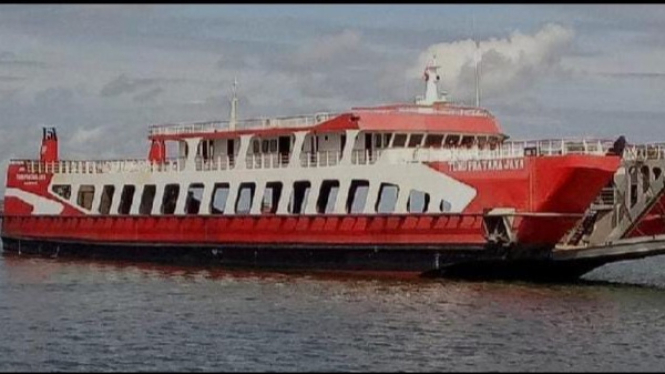 KMP Tunu Partama Jaya tenggelam di selat Bali