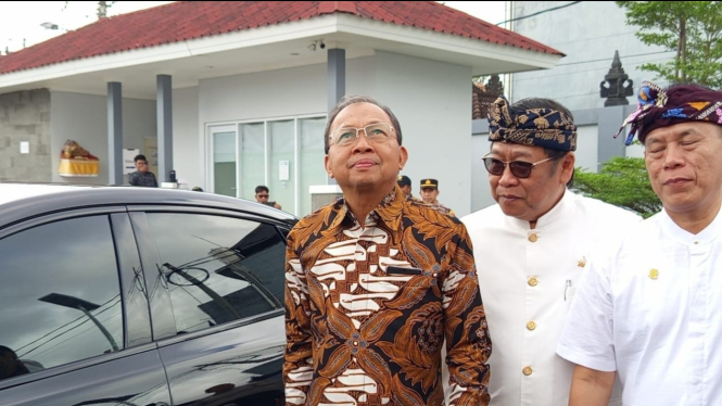 Gubernur Bali Wayan Koster di Gedung Baru Universitas