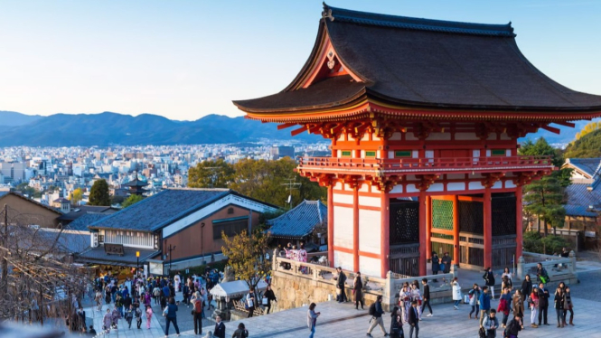 Berwisata di kyoto jepang