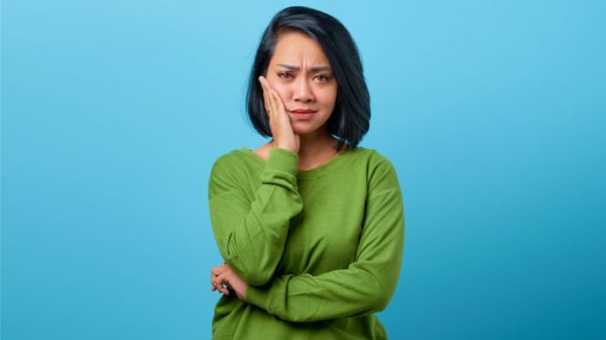 Bisa Nggak Makeup Bikin Wajah Jadi Kusam Permanen?
