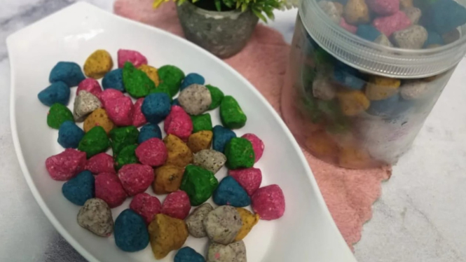 Coklat kerikil oleh-oleh saat ada yang pulang dari tanah suci