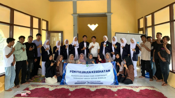 Momen foto bersama usai kegiatan penyuluhan di Ponpes