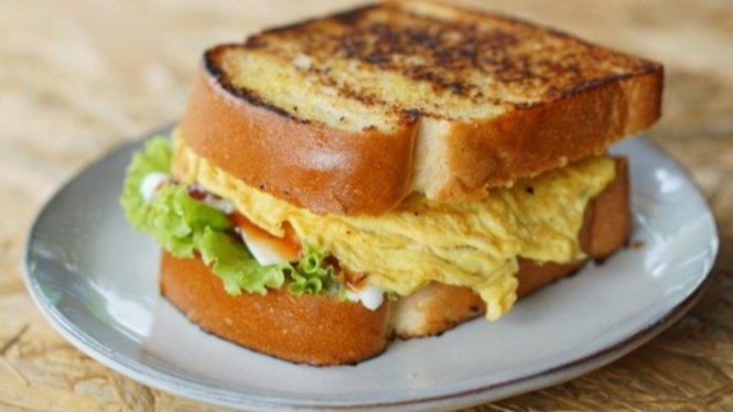 Roti Panggang telur mayo yang gurih