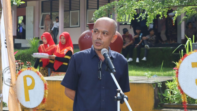 Syaiful Akhyar saat memberikan pernyataan resmi terkait